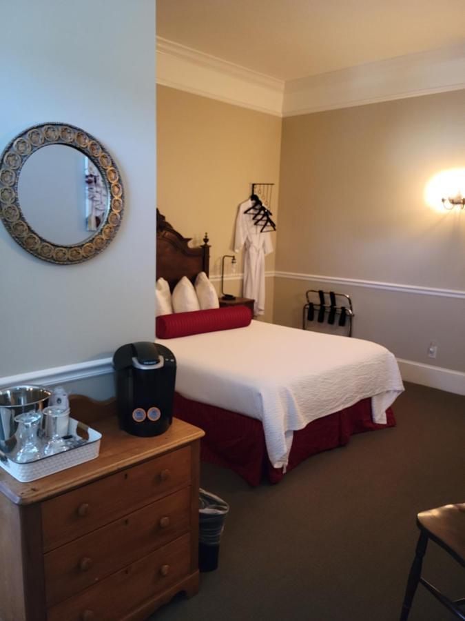 The Inn At 161 Bed & Breakfast