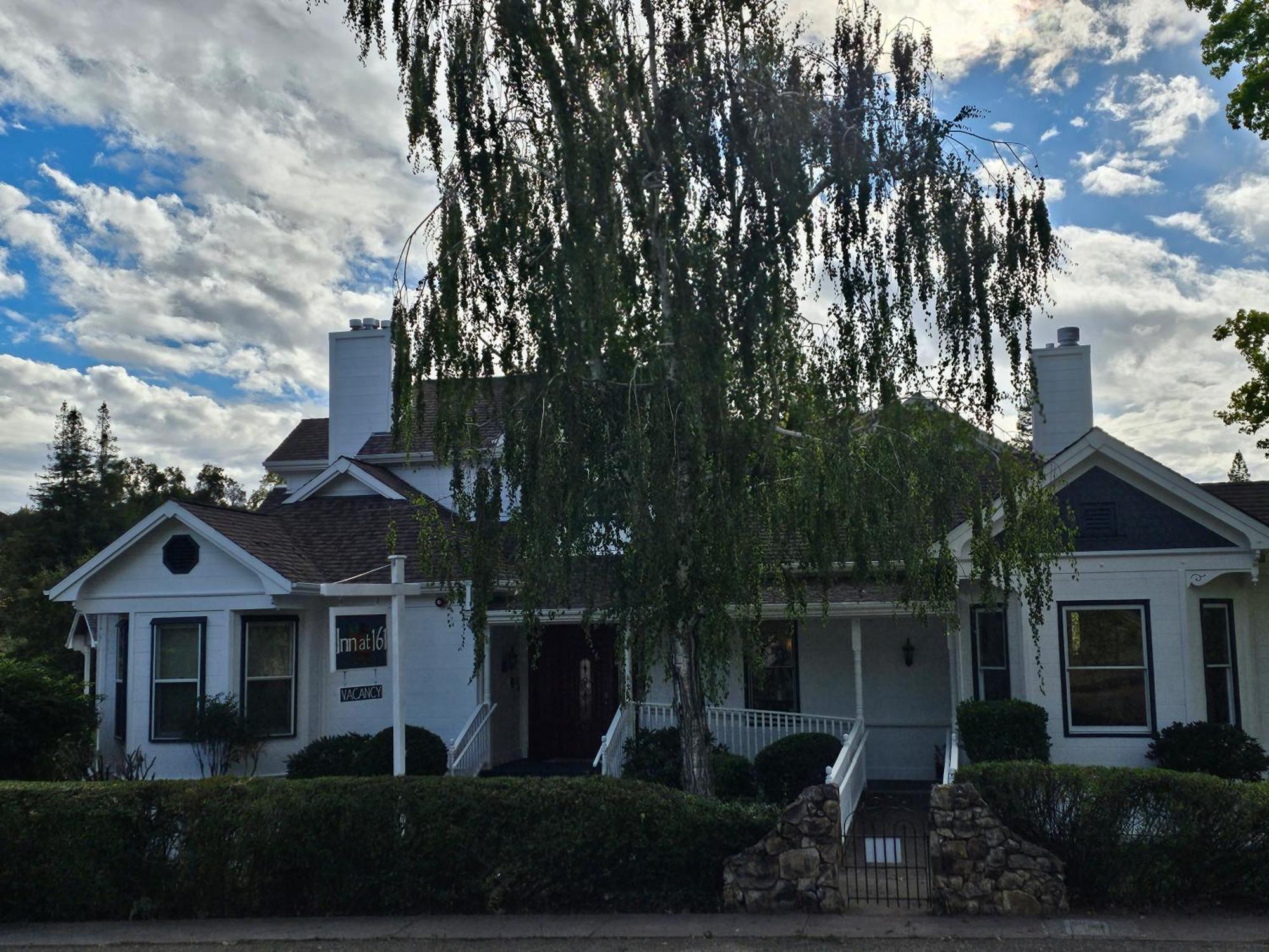 The Inn At 161 Bed & Breakfast 3*