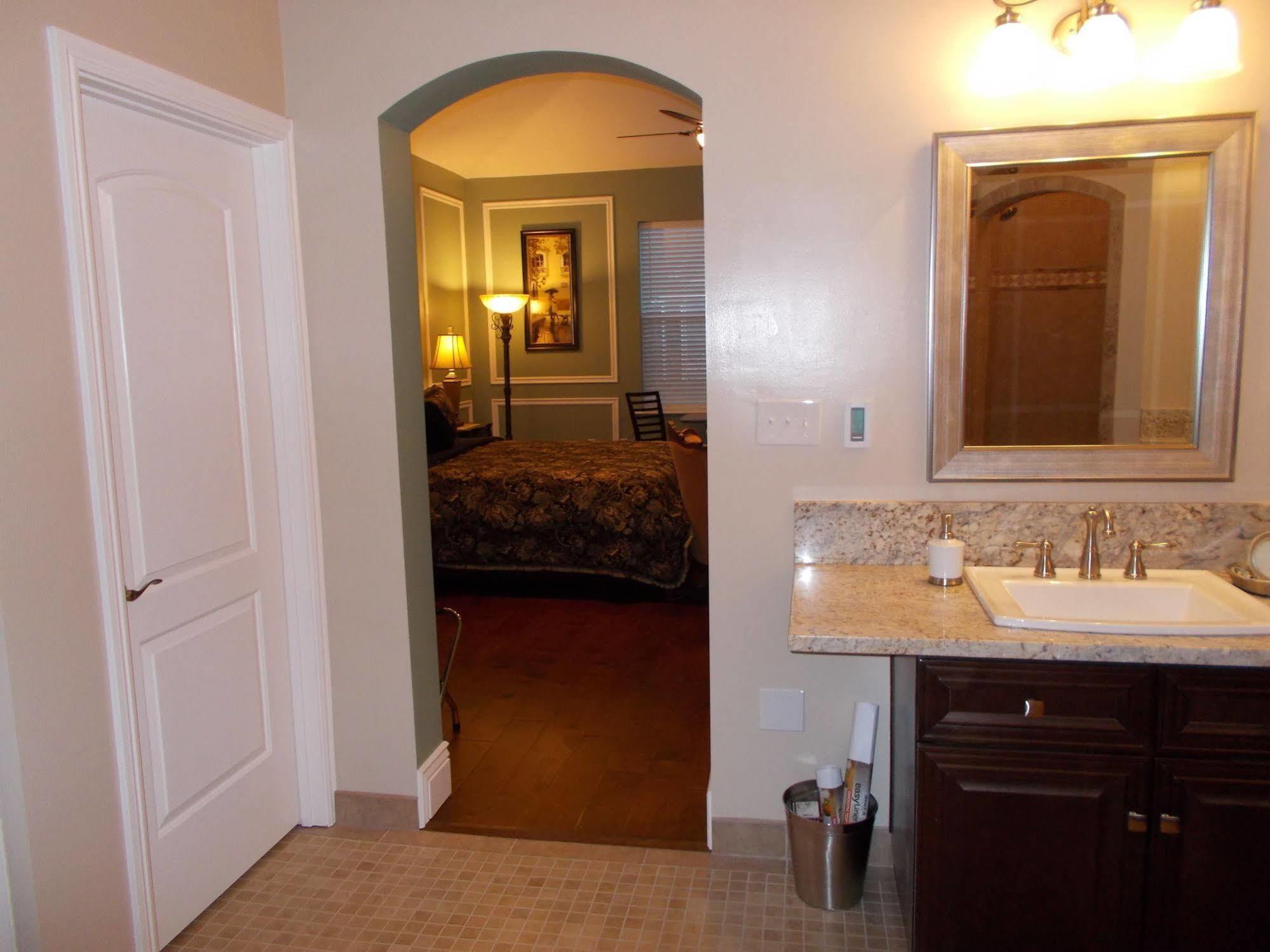 The Inn At 161 3*