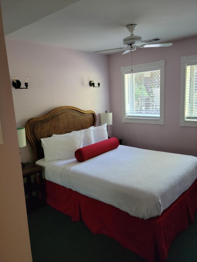 The Inn At 161 Bed & Breakfast 3*